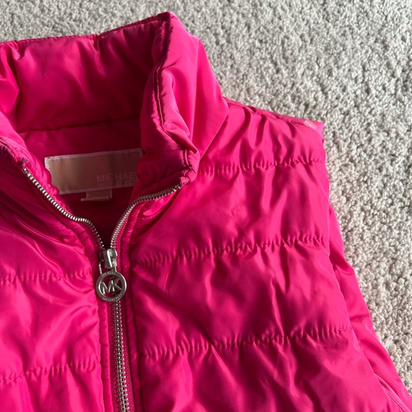 New Michael Kors Vest - Picture 3 of 4